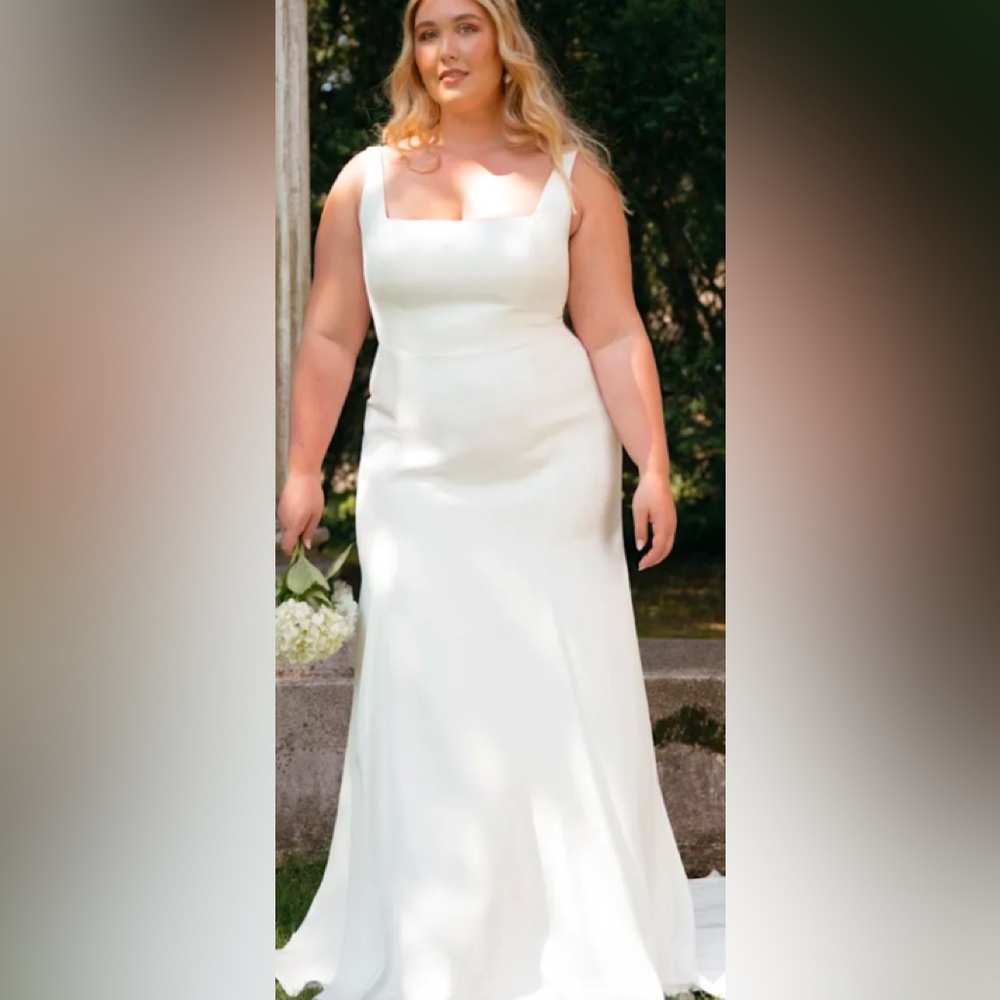 Jenny Yoo Jana Gown Size 18/19 Split NWT
